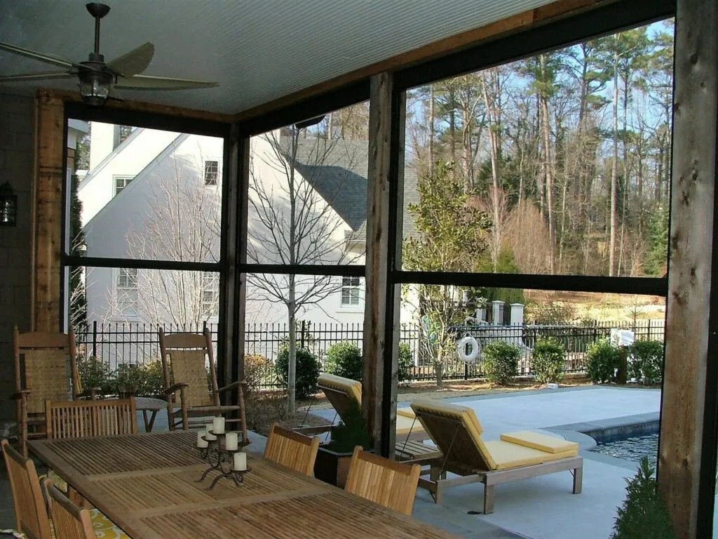 outdoor motorized screens